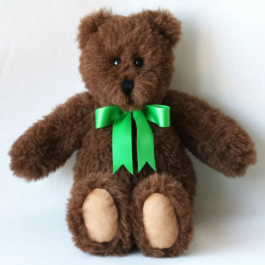 Chestnut the Bear by Canterbury Bears